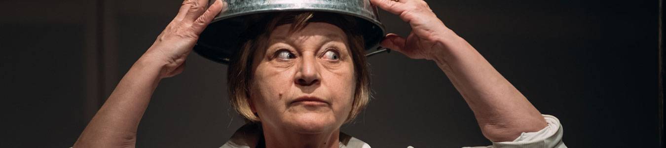 Sunt o baba comunista @TNRS - Scena Digitala