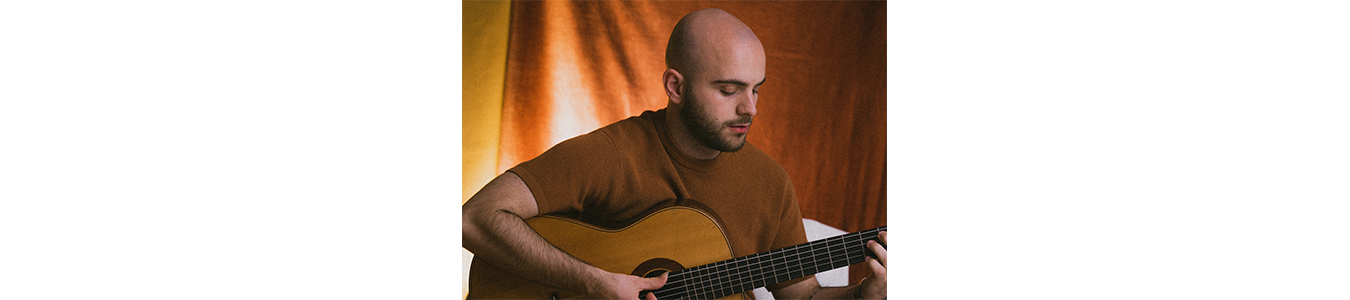 FADO CU FRANCISCO MOREIRA / FRANCISCO MOREIRA