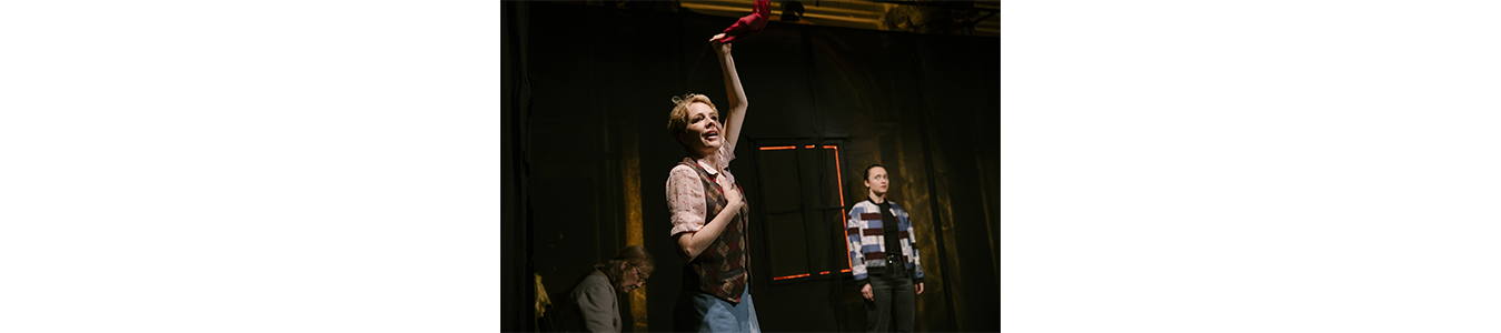 CARPATII CA NISTE PETE PE PIELEA MEA/ THE CARPATHIANS AS STAINS ON MY SKIN