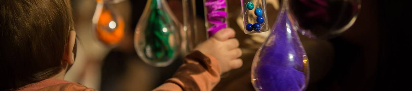 CURCUBEUL EMOTIILOR – ATELIER SENZORIAL