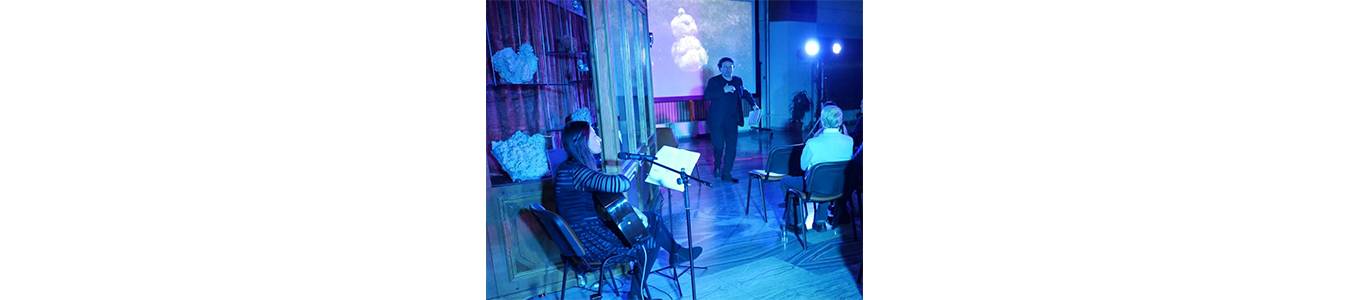 ZIUA POEZIEI - Pietre care vorbesc... Pietre care canta 